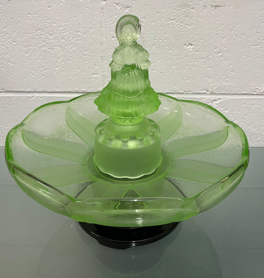 Beautiful Art Deco 4 piece green glass float Bowl with Crinoline Lady in the center. In good original condition. Please view photos as they help form part of the description.