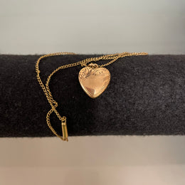 "Rodd" 9ct Lined Childs Locket & Gold Chain