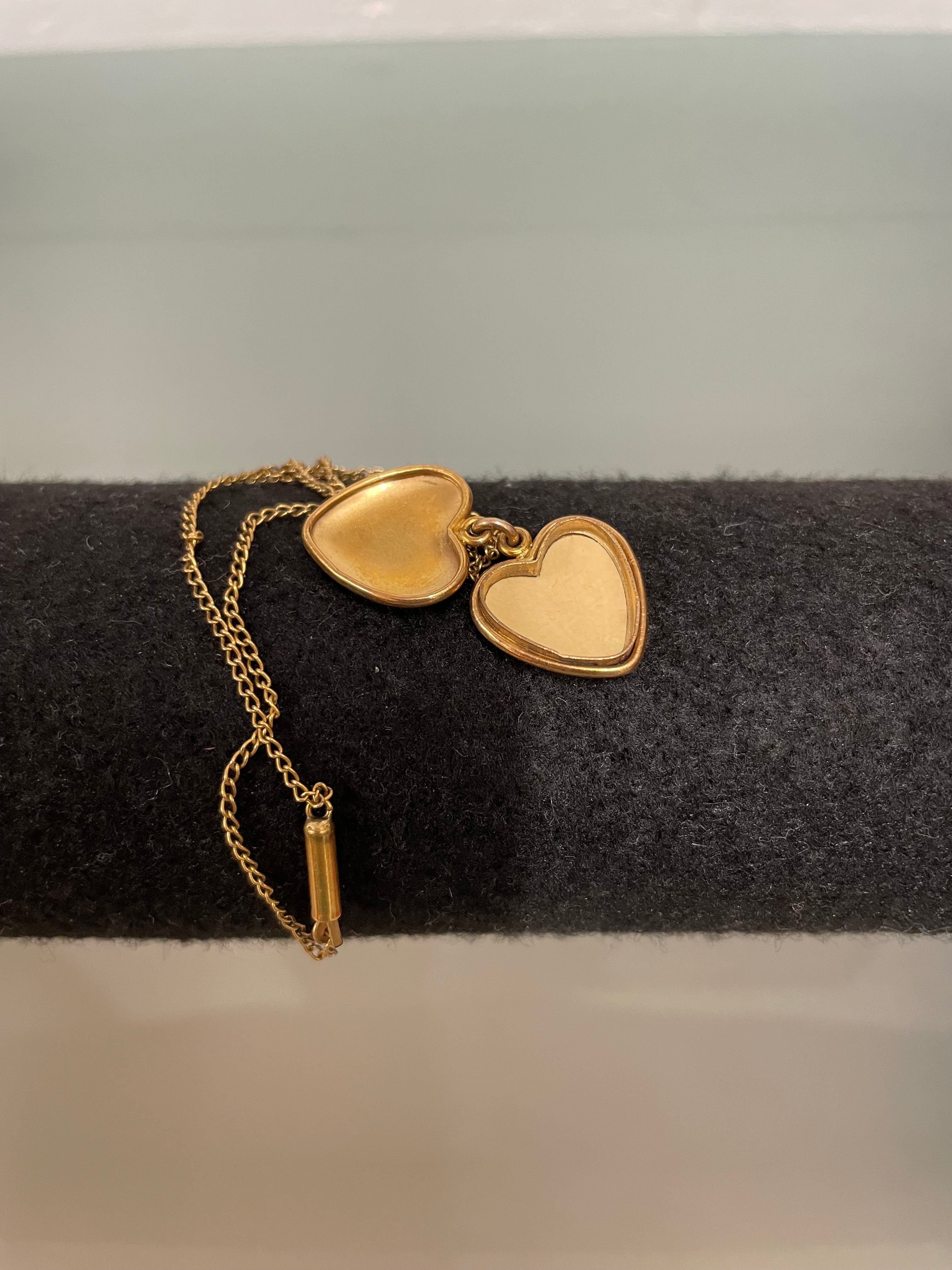 "Rodd" 9ct Lined Childs Locket & Gold Chain | Antique & Vintage | Moonee Ponds Antiques | Australia Wide Delivery