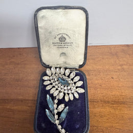 Vintage Rhinestone Flower Shaped Brooch