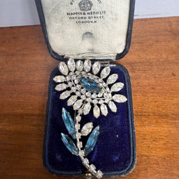 Vintage Rhinestone Flower Shaped Brooch