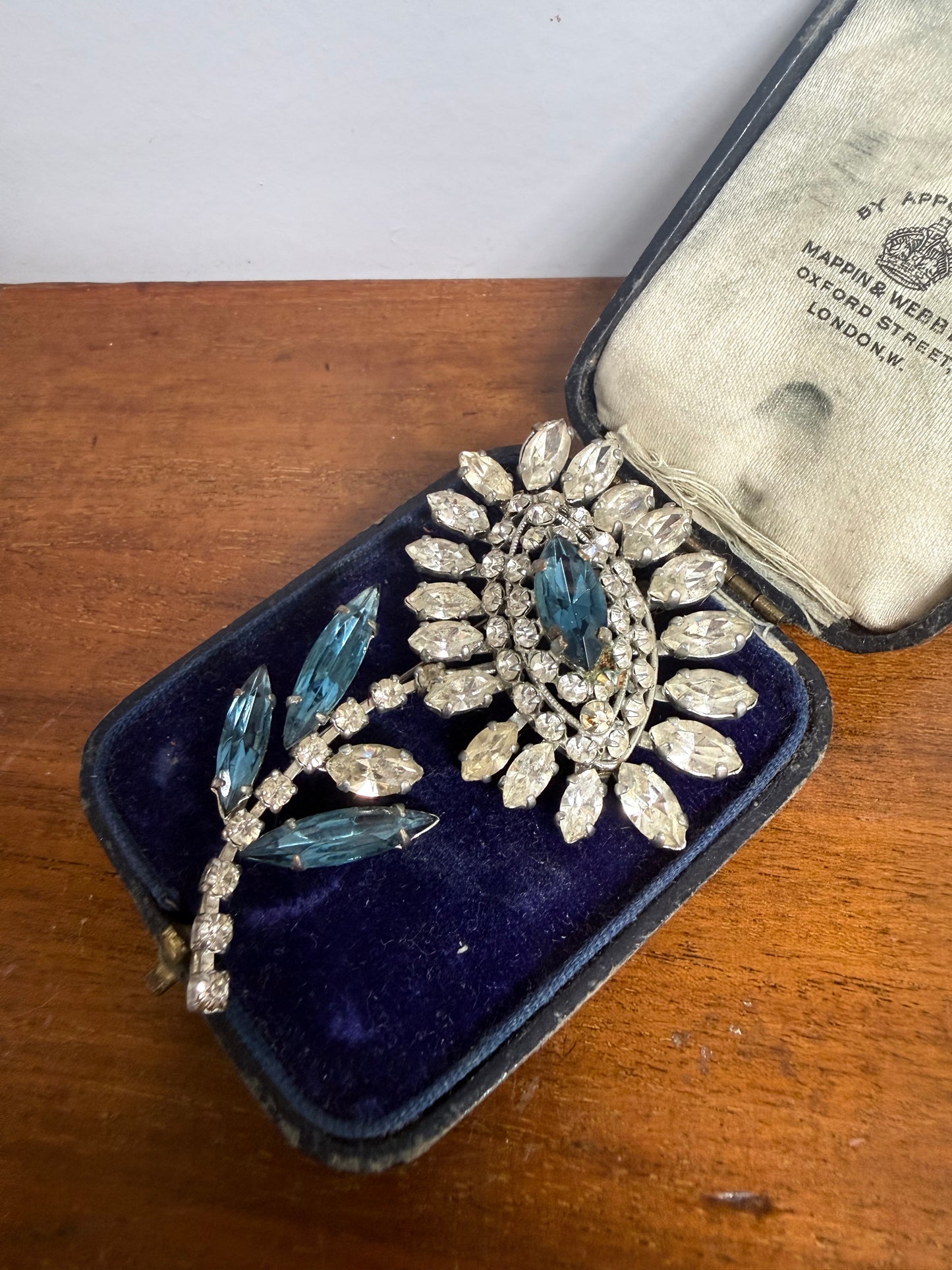 Vintage Rhinestone Flower Shaped Brooch