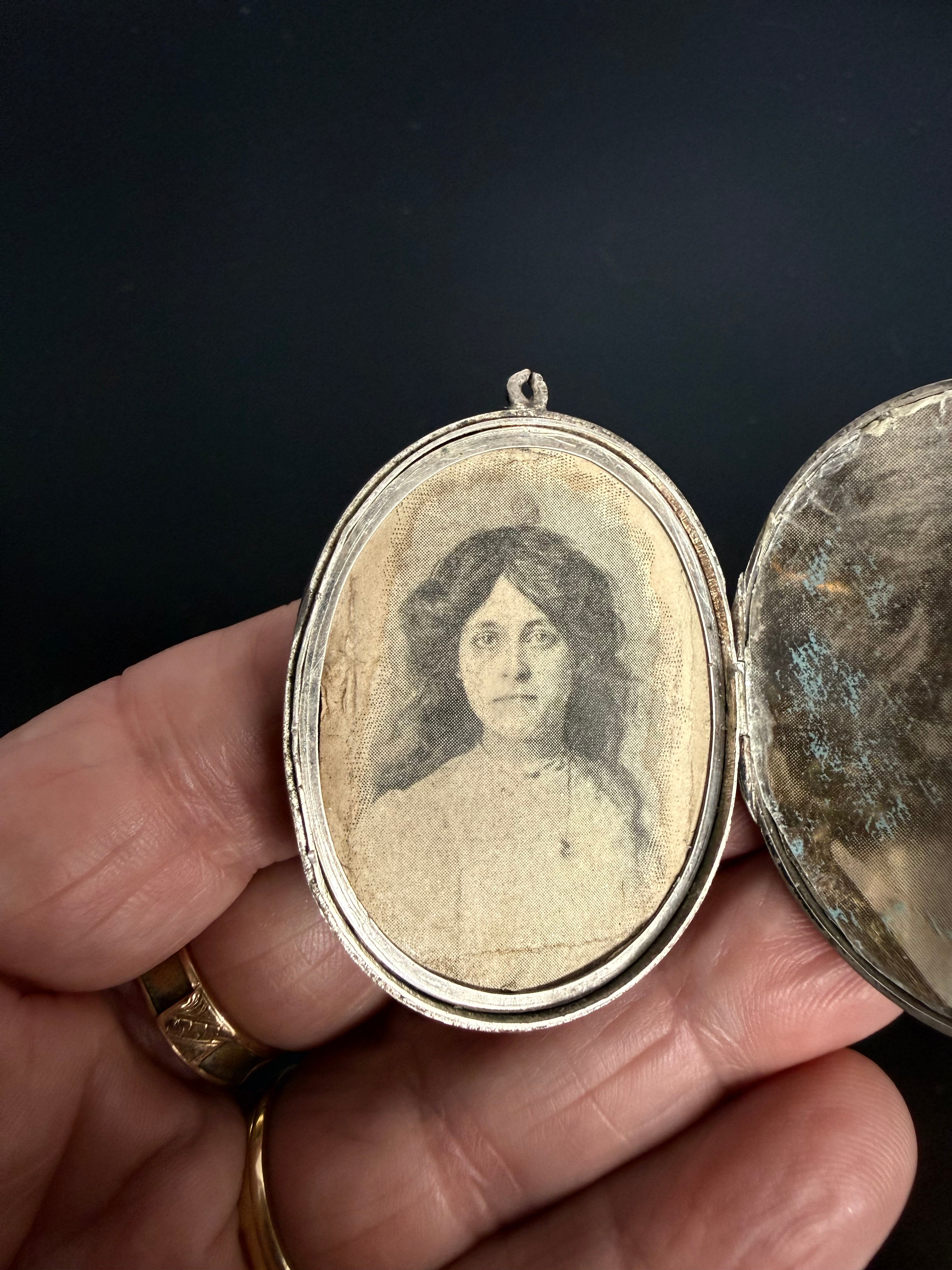 Antique Aesthetic Movement Gold & Silver Locket | Antique & Vintage | Moonee Ponds Antiques | Australia Wide