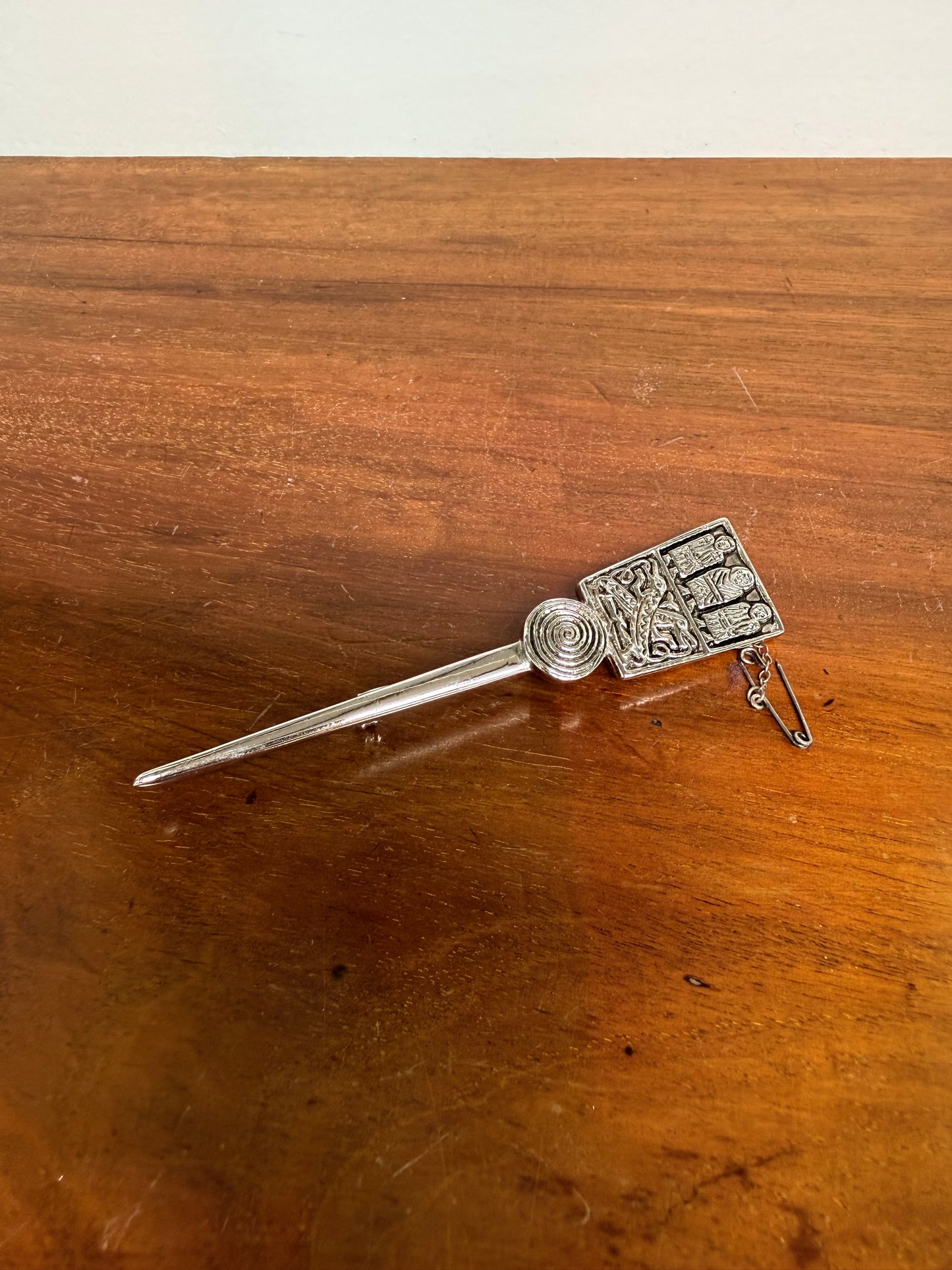 Vintage Celtic Design Kilt Pin. Makers Name.