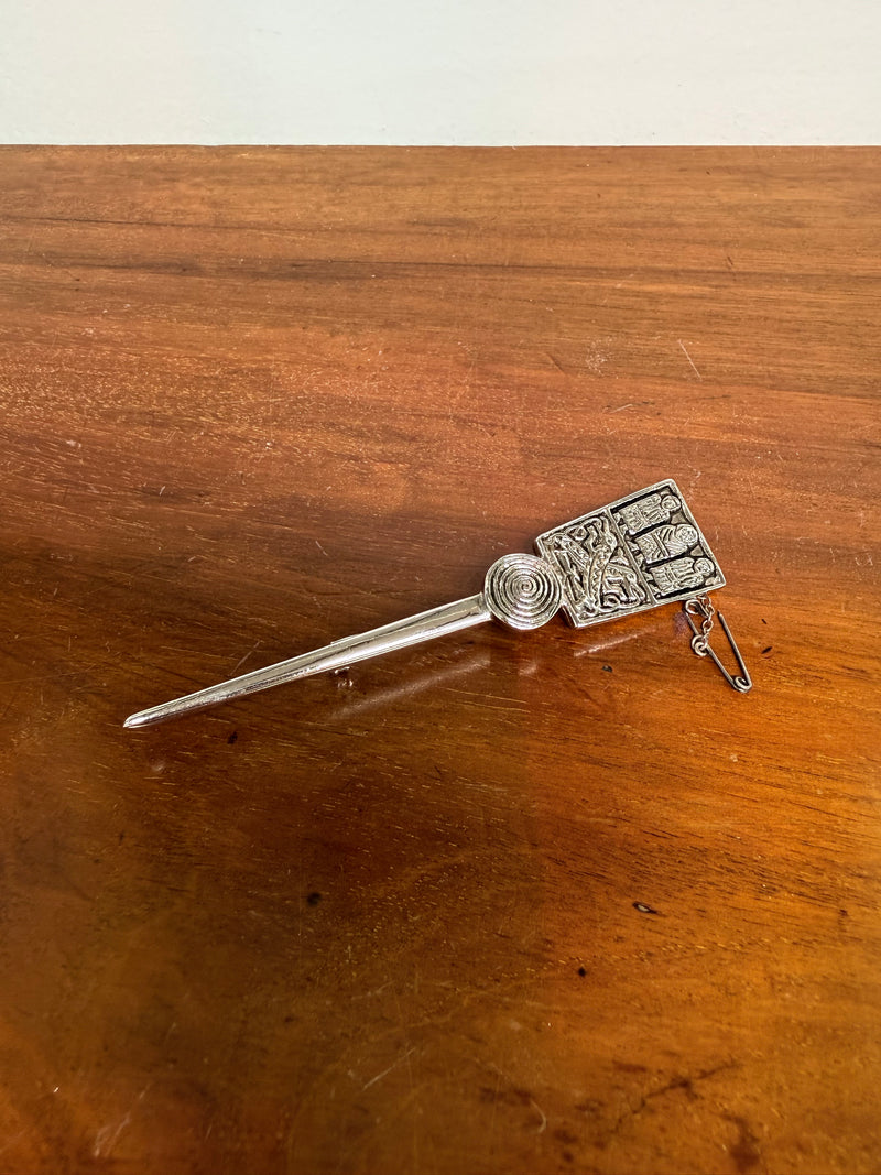 Vintage Celtic Design Kilt Pin. Makers Name.