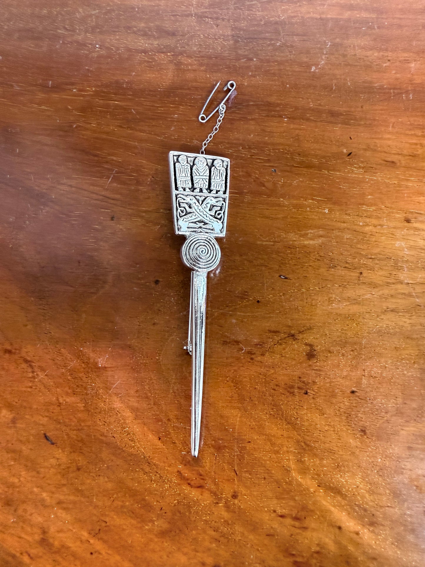 Vintage Celtic Design Kilt Pin. Makers Name.