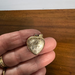 Vintage 9ct Gold Lined Heart Shaped Locket