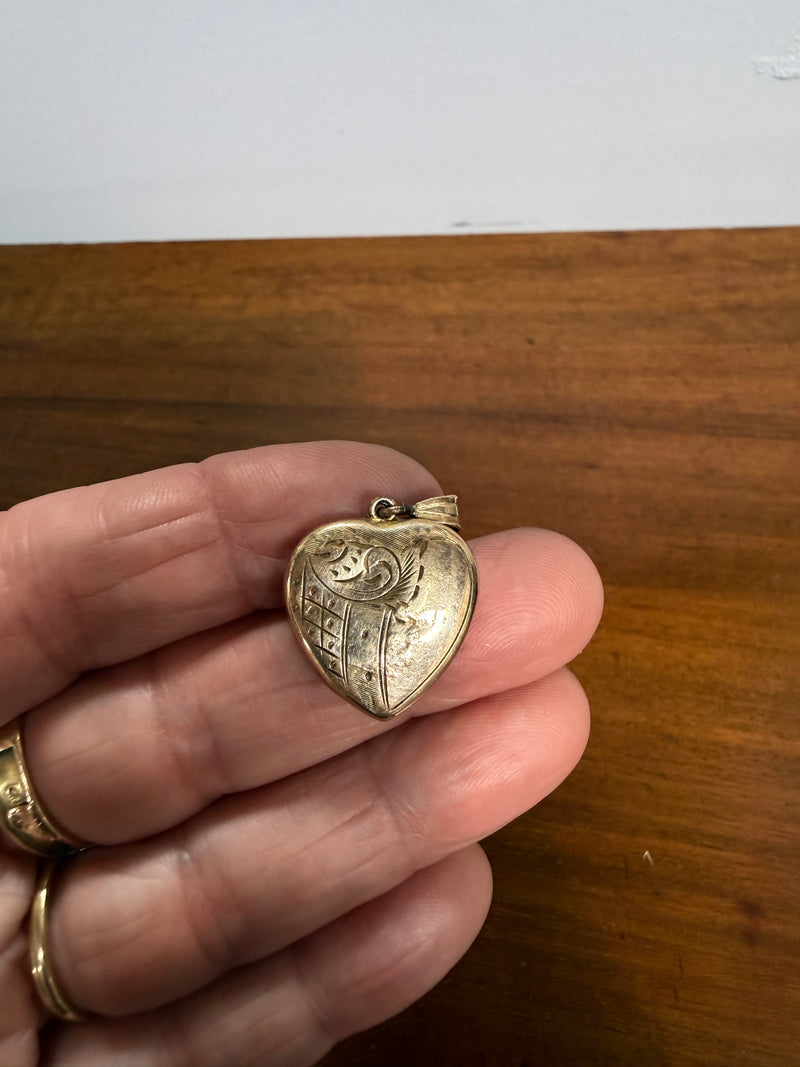 Vintage 9ct Gold Lined Heart Shaped Locket
