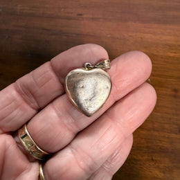 Vintage 9ct Gold Lined Heart Shaped Locket