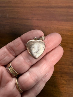 Vintage 9ct Gold Lined Heart Shaped Locket | Antique & Vintage | Moonee Ponds Antiques | Australia Wide Delivery