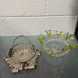 Antique Walker & Hall Silver Plate Stand With Frilled Glass Bowl
