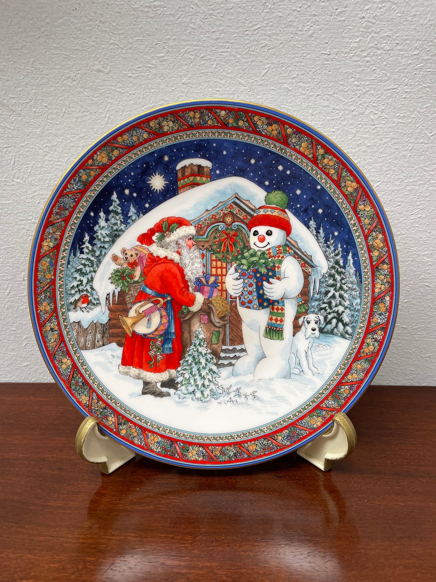 Royal Worcester Christmas Plate "Santa And The Snowman"