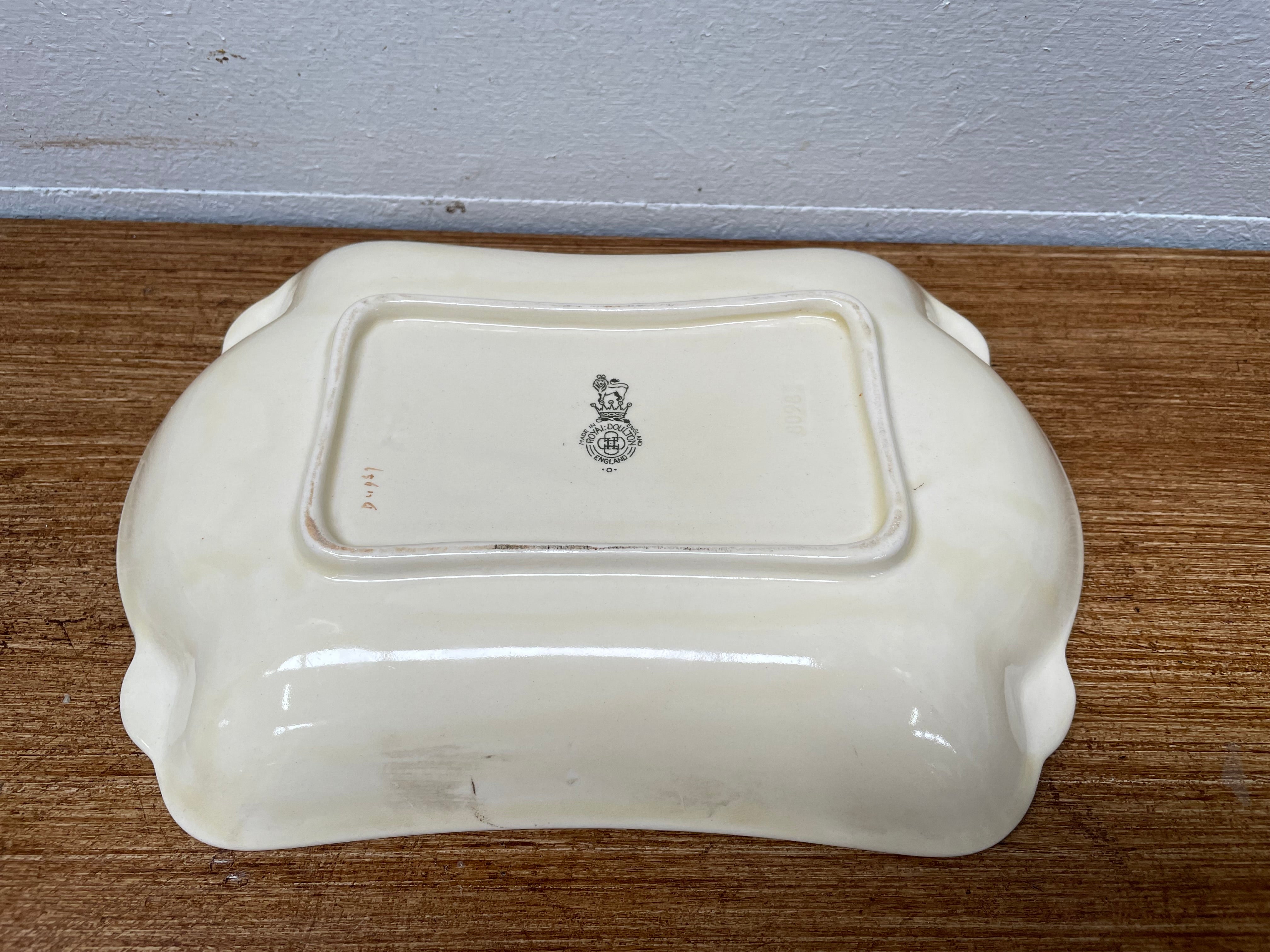 Royal Doulton Decorative Plate | Antique & Vintage | Moonee Ponds Antiques | Australia Wide Delivery