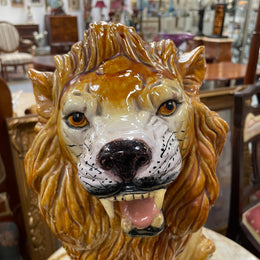 Stunning vintage Italian terra cotta glazed roaring lion. Beautifully made, great workmanship. Circa 1950's.&nbsp;In good original condition please view photos as they help form part of the description and condition.