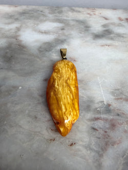 Vintage Butterscotch Amber Pendant With 9ct Loop Moonee Ponds Antiques