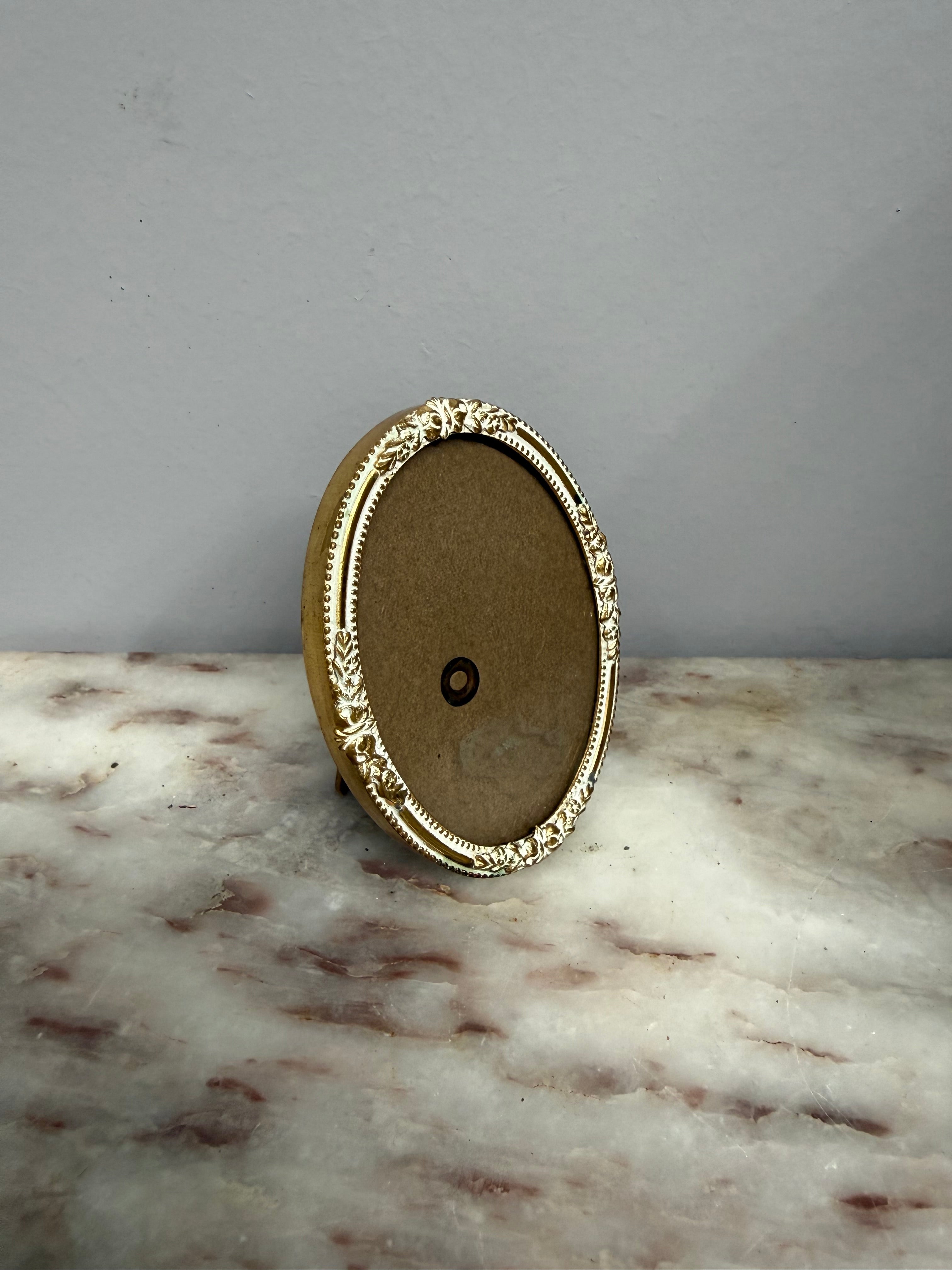 Vintage Small Oval Danish Design Picture Frame | Antique & Vintage | Moonee Ponds Antiques | Australia Wide Delivery