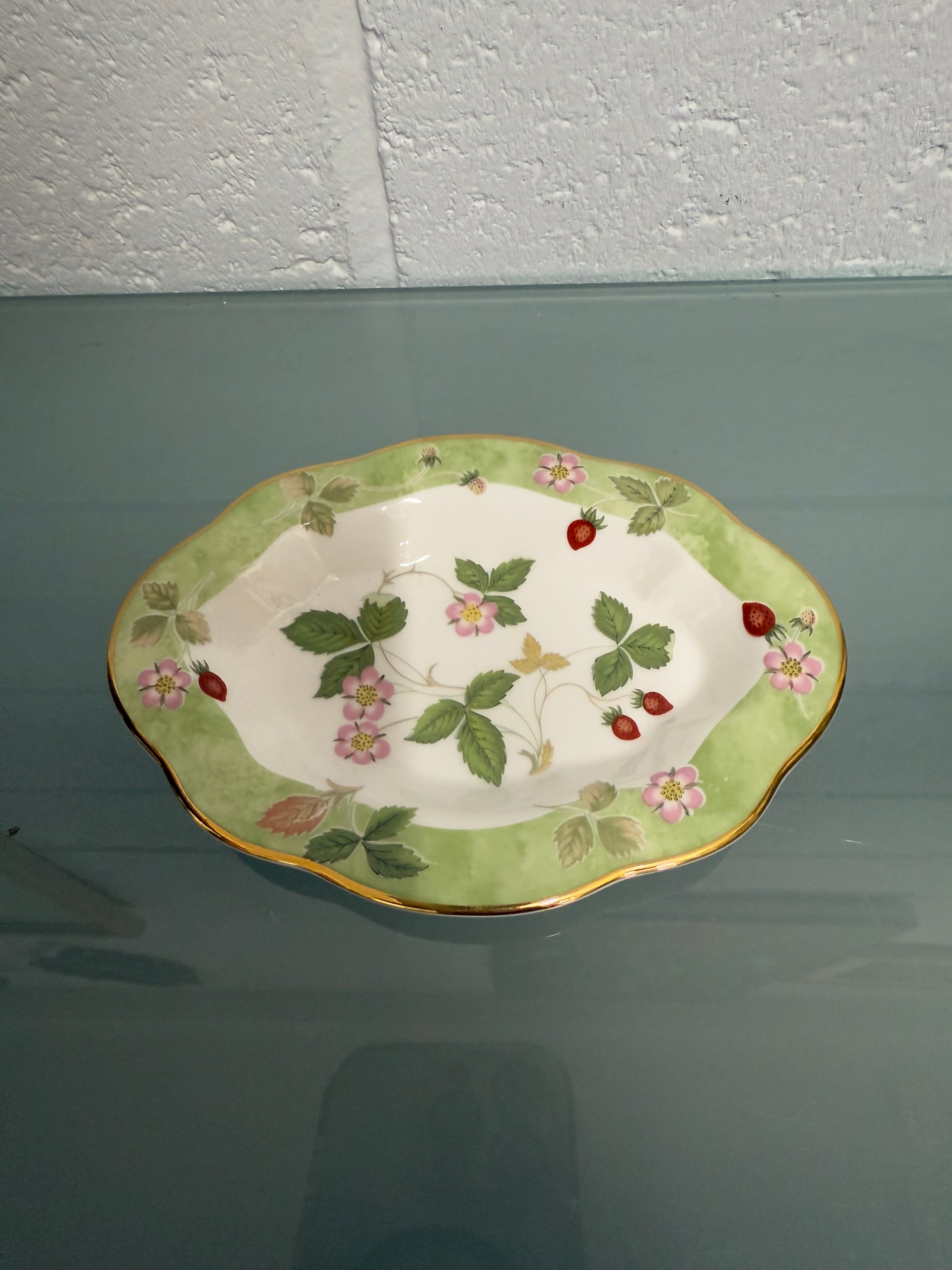 Wedgwood Wild Strawberry Dish | Antique & Vintage | Moonee Ponds Antiques | Australia Wide Delivery