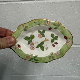 Wedgwood Wild Strawberry Dish