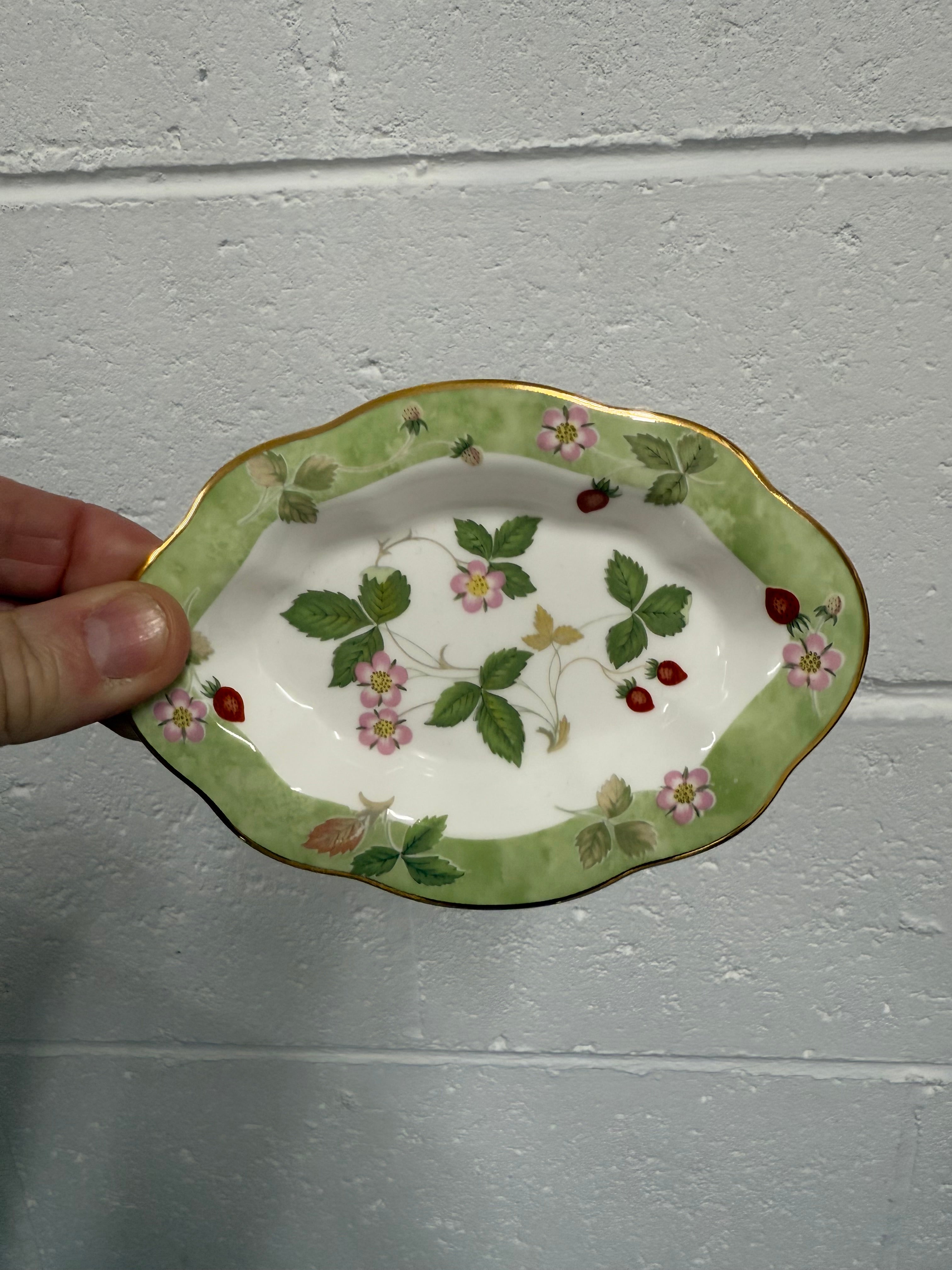 Wedgwood Wild Strawberry Dish | Antique & Vintage | Moonee Ponds Antiques | Australia Wide Delivery