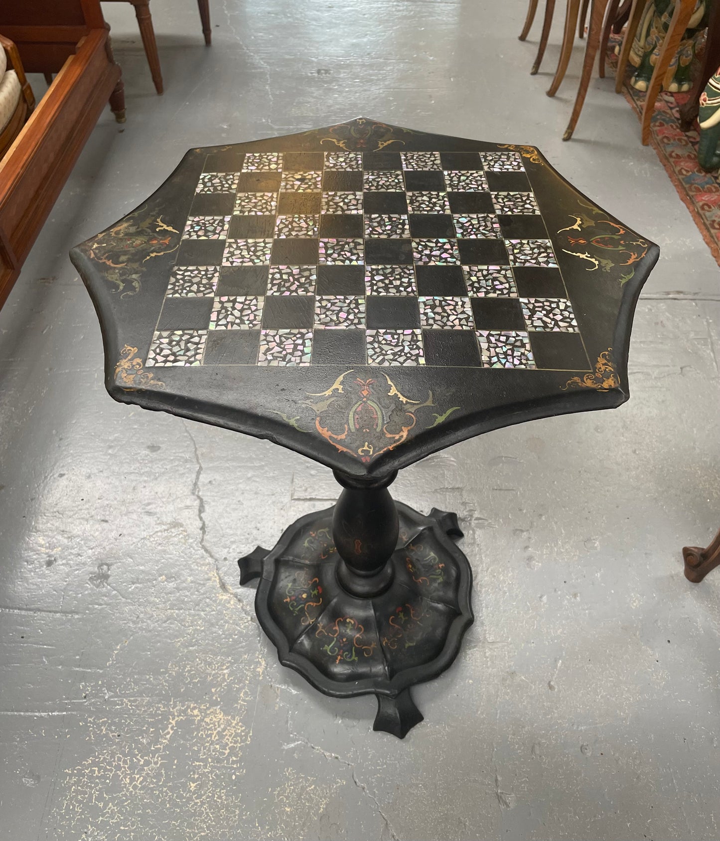 Fabulous William IV Papier Mache and Mother of Pearl tilt-top work table with lovely details. In good original condition. Please see photos as they form part of the description.