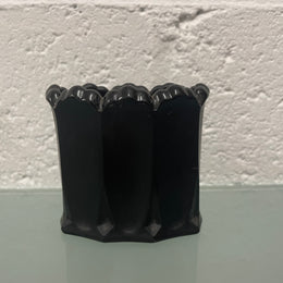 Victorian black satin glass pen / toothpick holder. In good original condition. Please see photos as they form part of the description.
