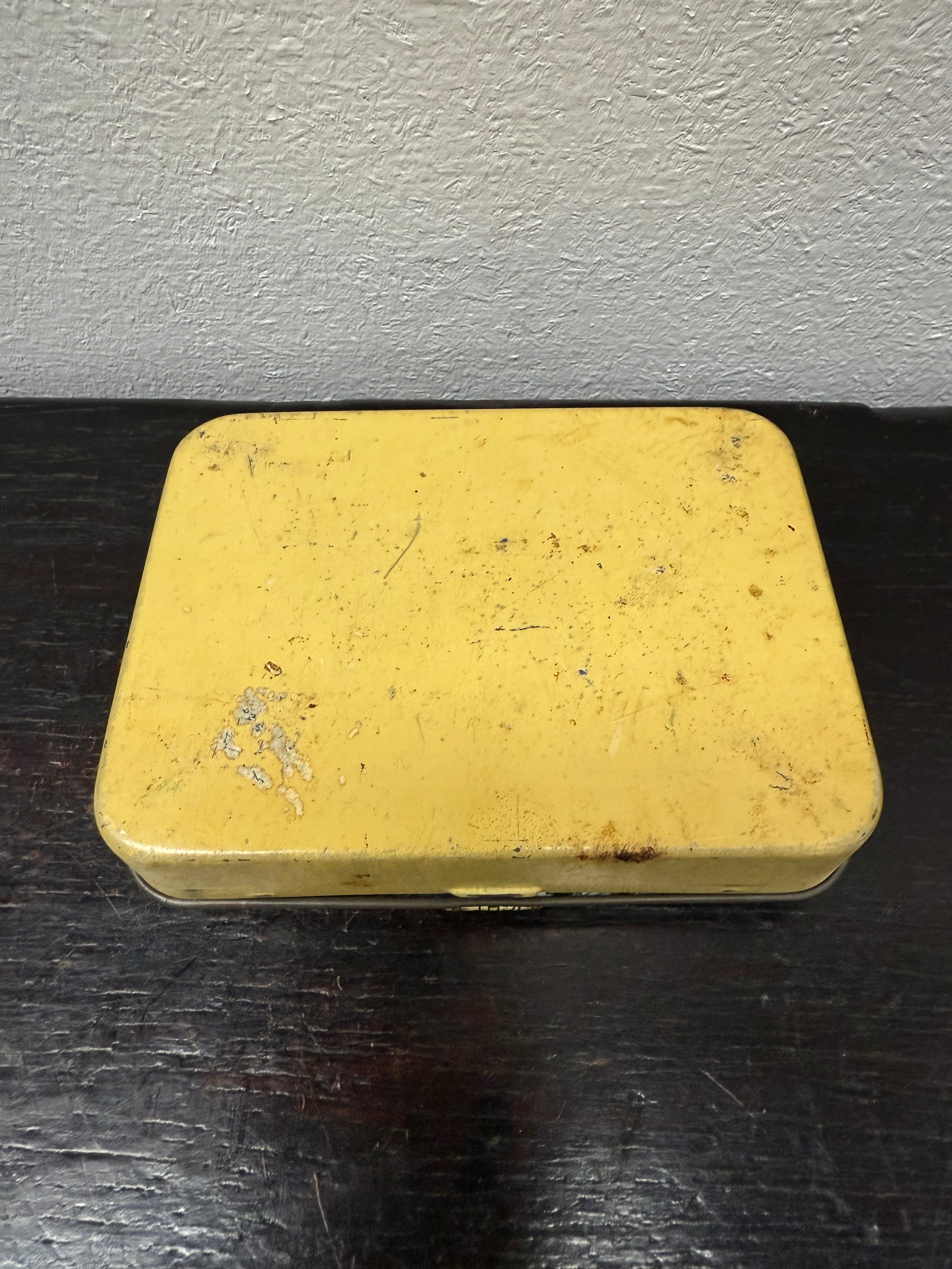 Champion Ruby 202 Australian Tobacco Tin
