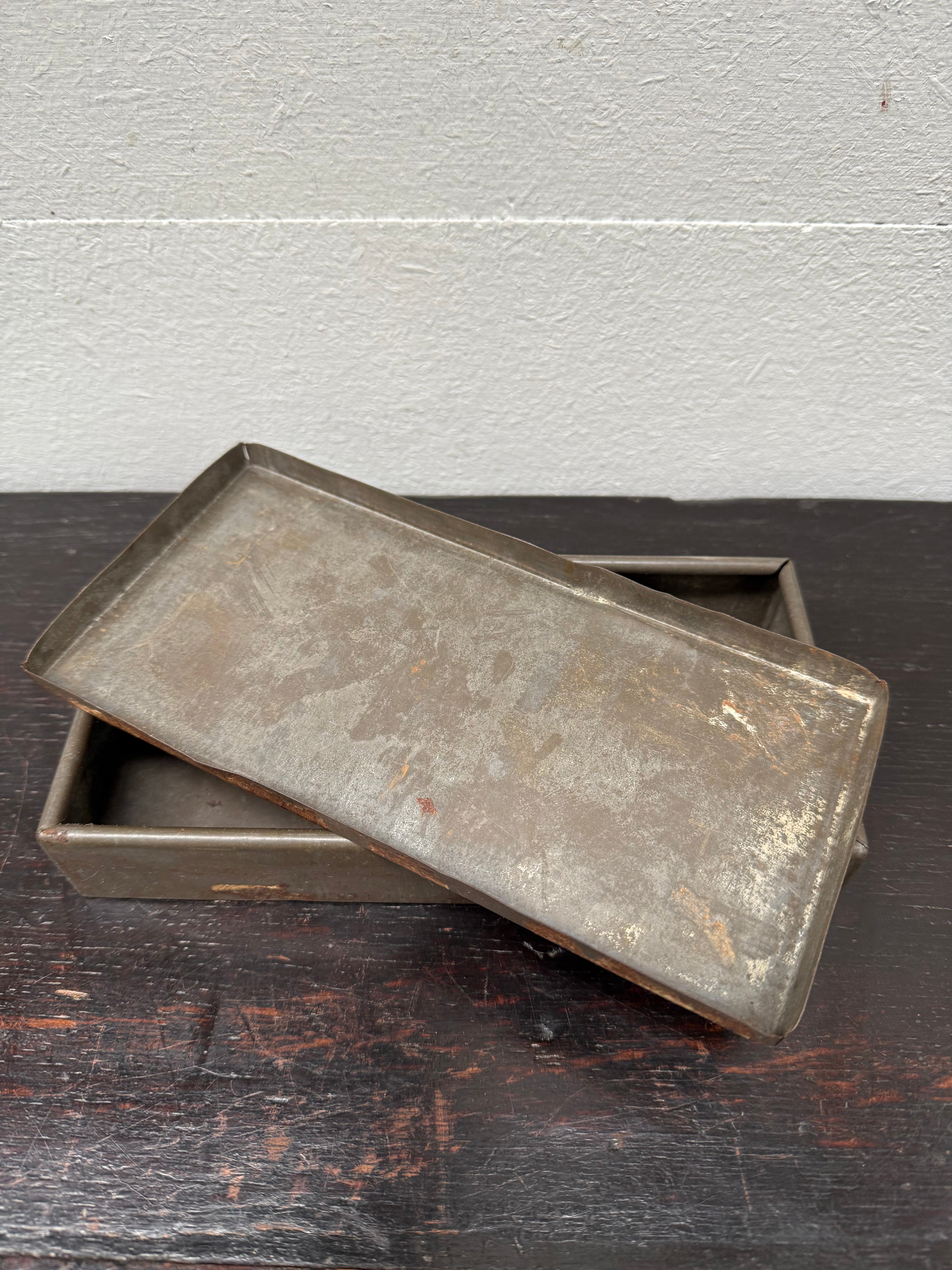 Rare Swallow & Ariels Henley Wafers Tin C1910 | Antique & Vintage | Moonee Ponds Antiques | Australia Wide