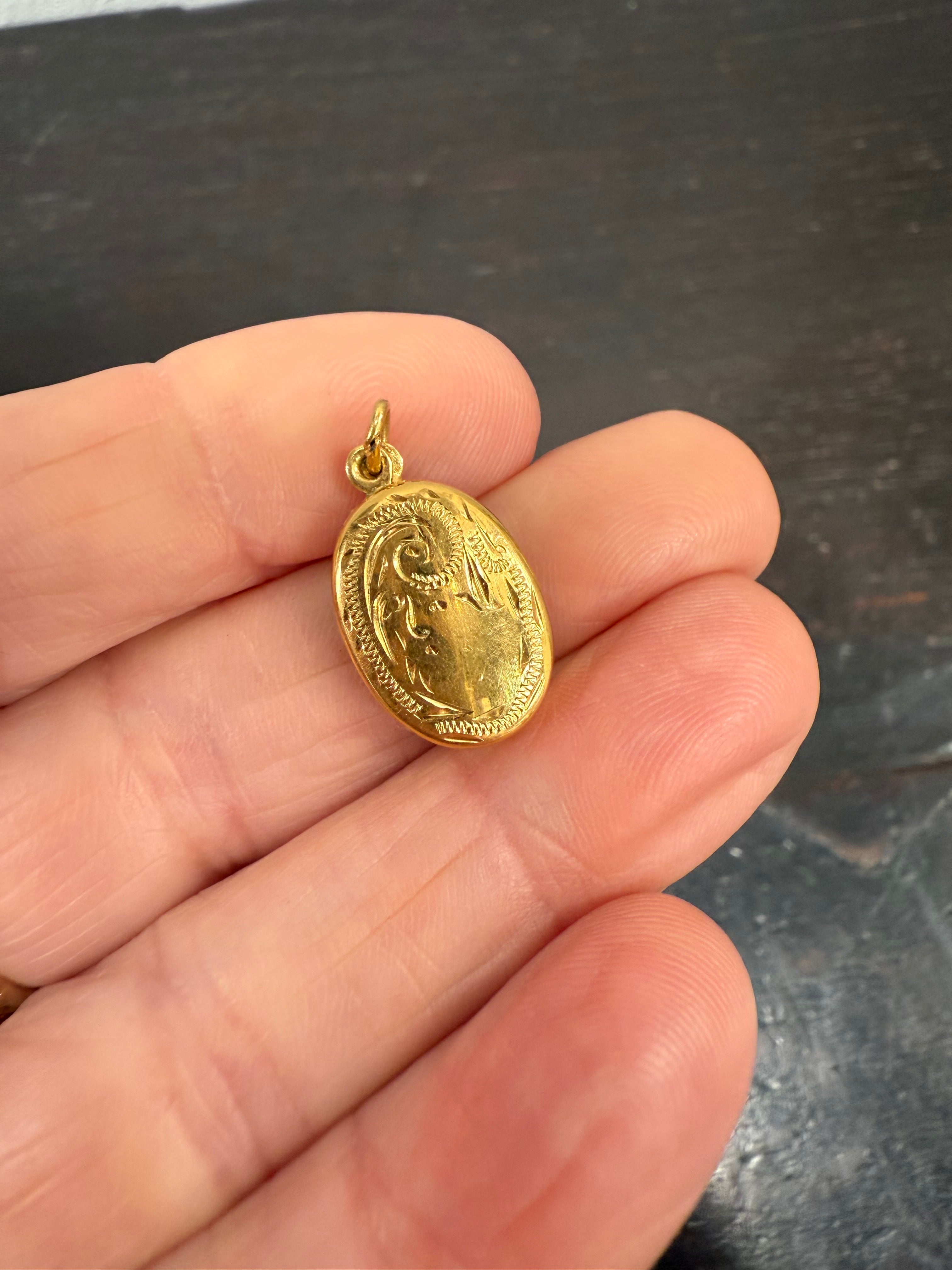 9 Carat Gold Plated Locket | Antique & Vintage | Moonee Ponds Antiques | Australia Wide Delivery