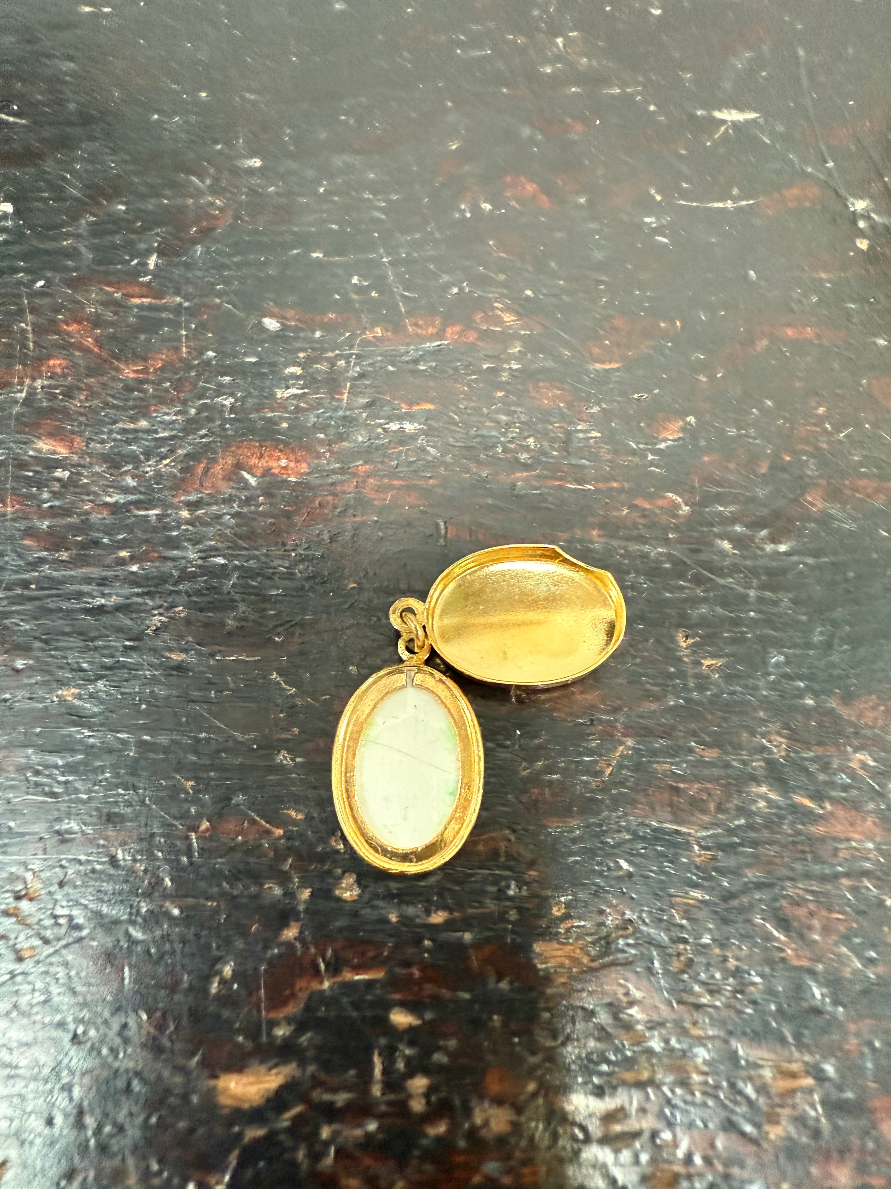 9 Carat Gold Plated Locket | Antique & Vintage | Moonee Ponds Antiques | Australia Wide Delivery