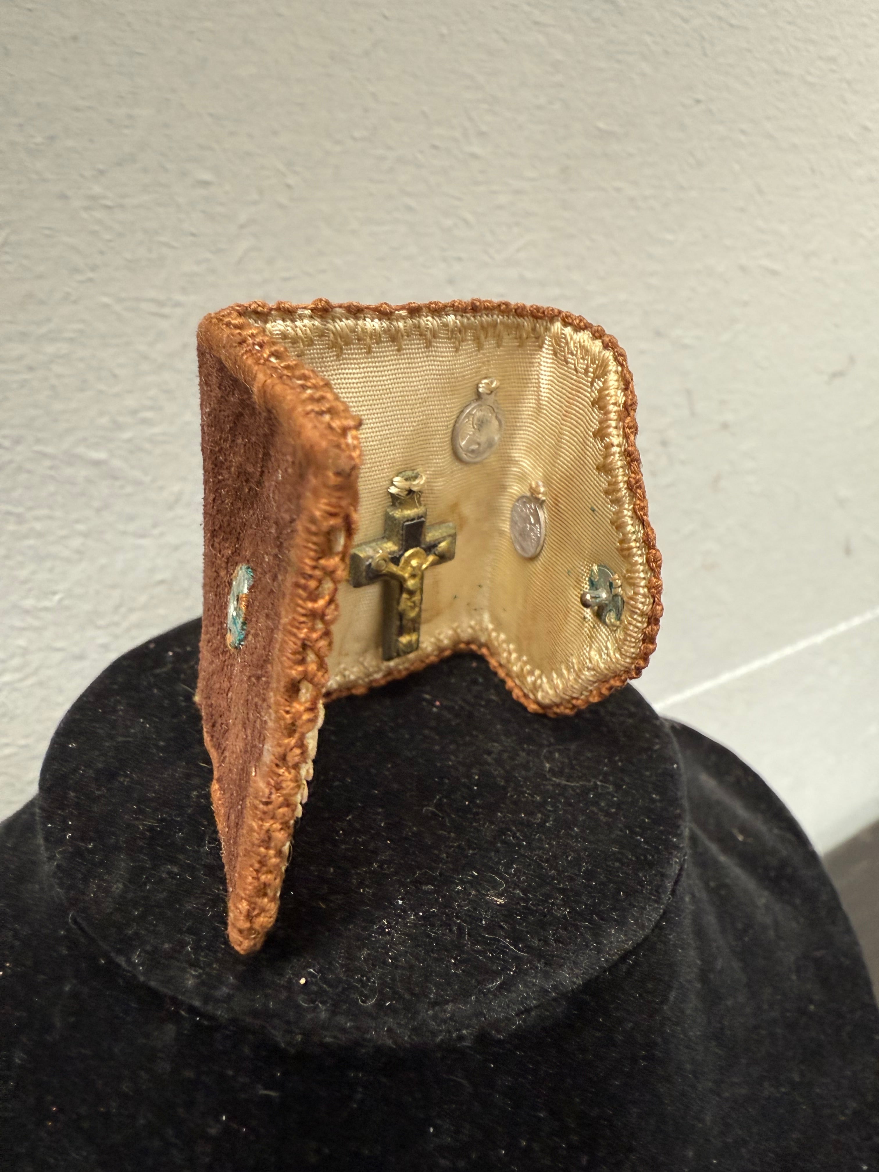 Vintage Pocket Reliquary Sacred Heart Of Jess | Antique & Vintage | Moonee Ponds Antiques | Australia Wide Delivery