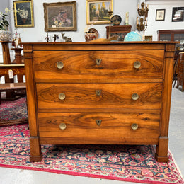Beautifully Grained Walnut Mid 19th Century Chest Of Drawers