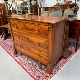 Beautifully Grained Walnut Mid 19th Century Chest Of Drawers