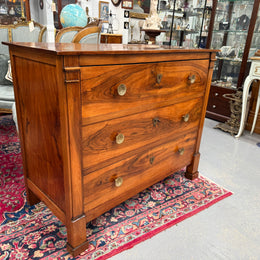Beautifully Grained Walnut Mid 19th Century Chest Of Drawers