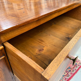 Beautifully Grained Walnut Mid 19th Century Chest Of Drawers
