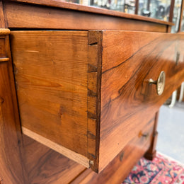 Beautifully Grained Walnut Mid 19th Century Chest Of Drawers