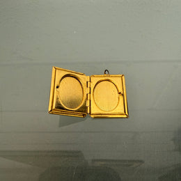 Myrtleford RAAF Sweetheart Locket / Pendant