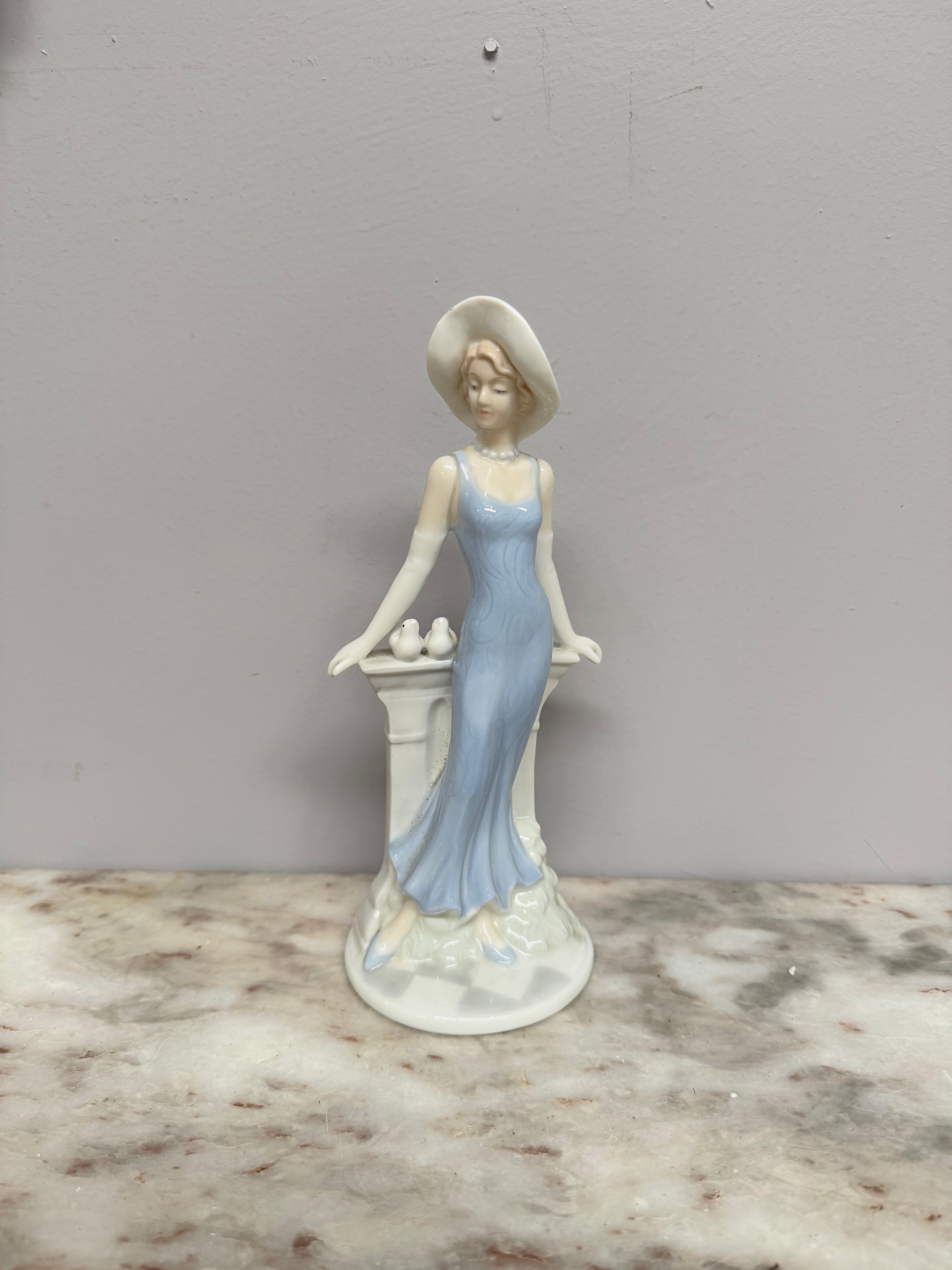 Art Deco Style Lady Figurine | Antique & Vintage | Moonee Ponds Antiques | Australia Wide Delivery