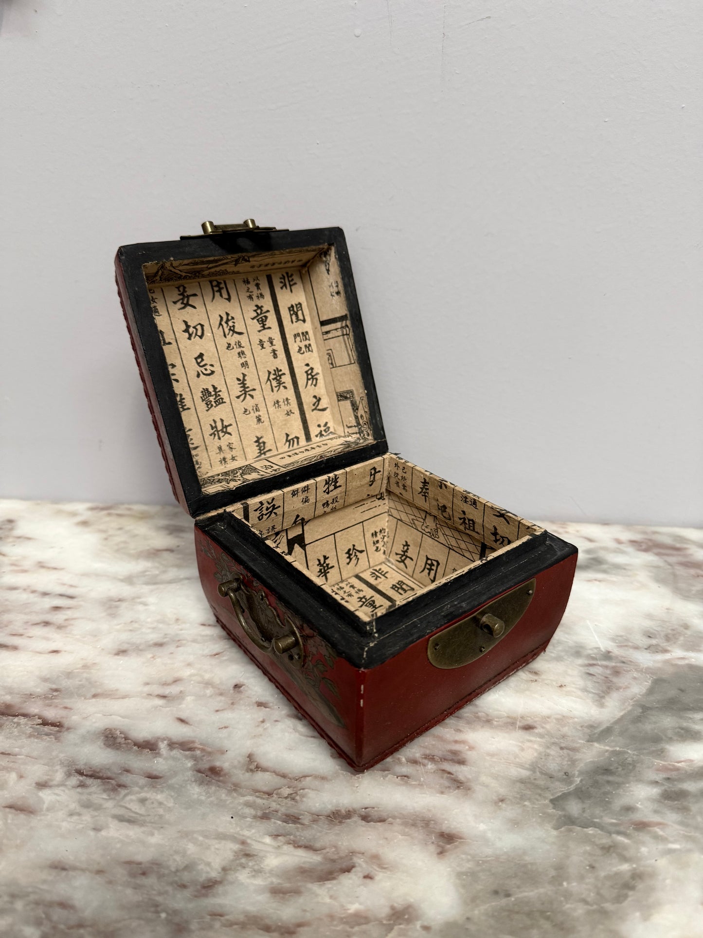Vintage Chinese Red Lacquer Painters Trinket Box