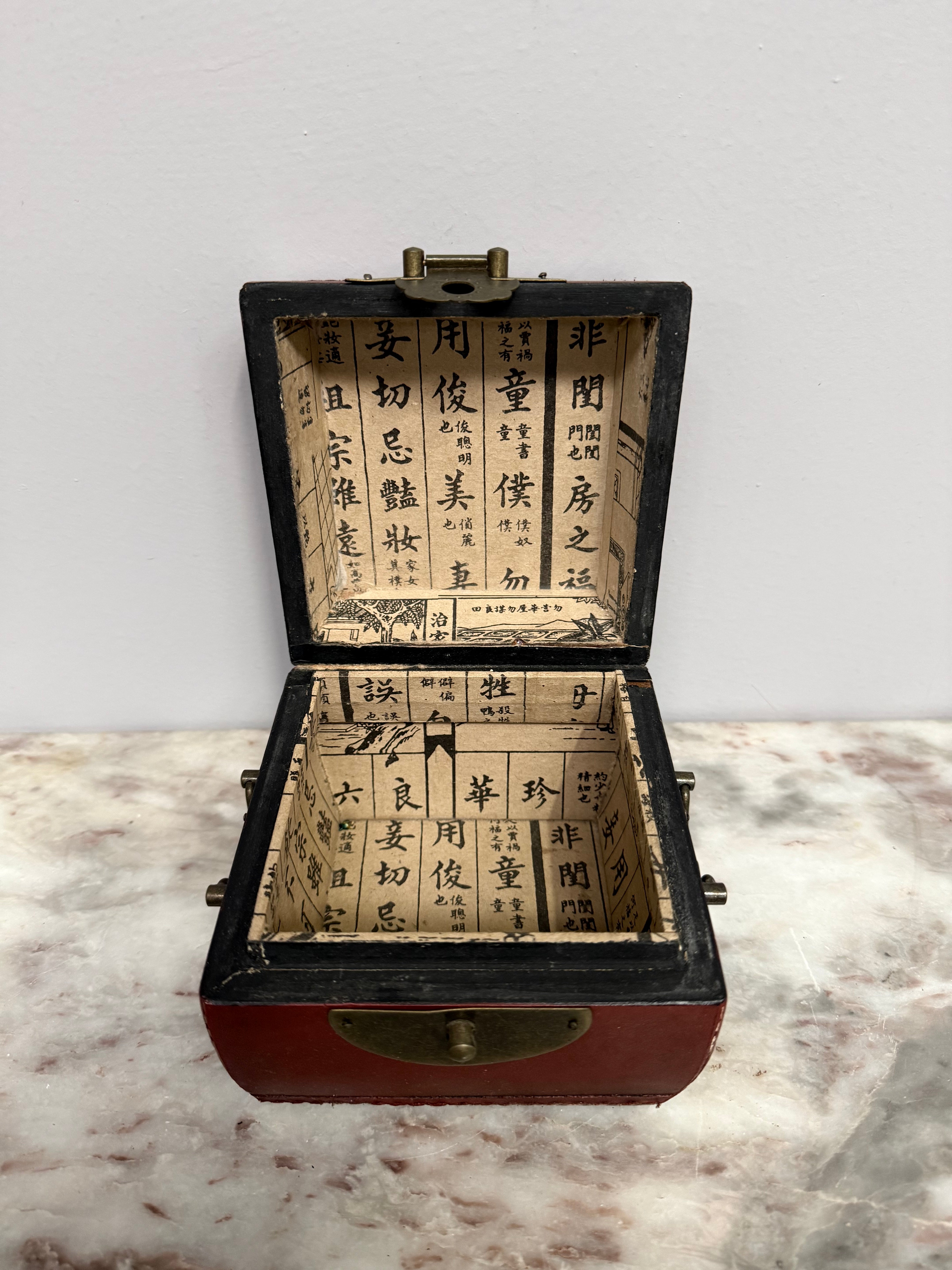 Vintage Chinese Red Lacquer Painters Trinket Box | Antique & Vintage | Moonee Ponds Antiques | Australia Wide Delivery