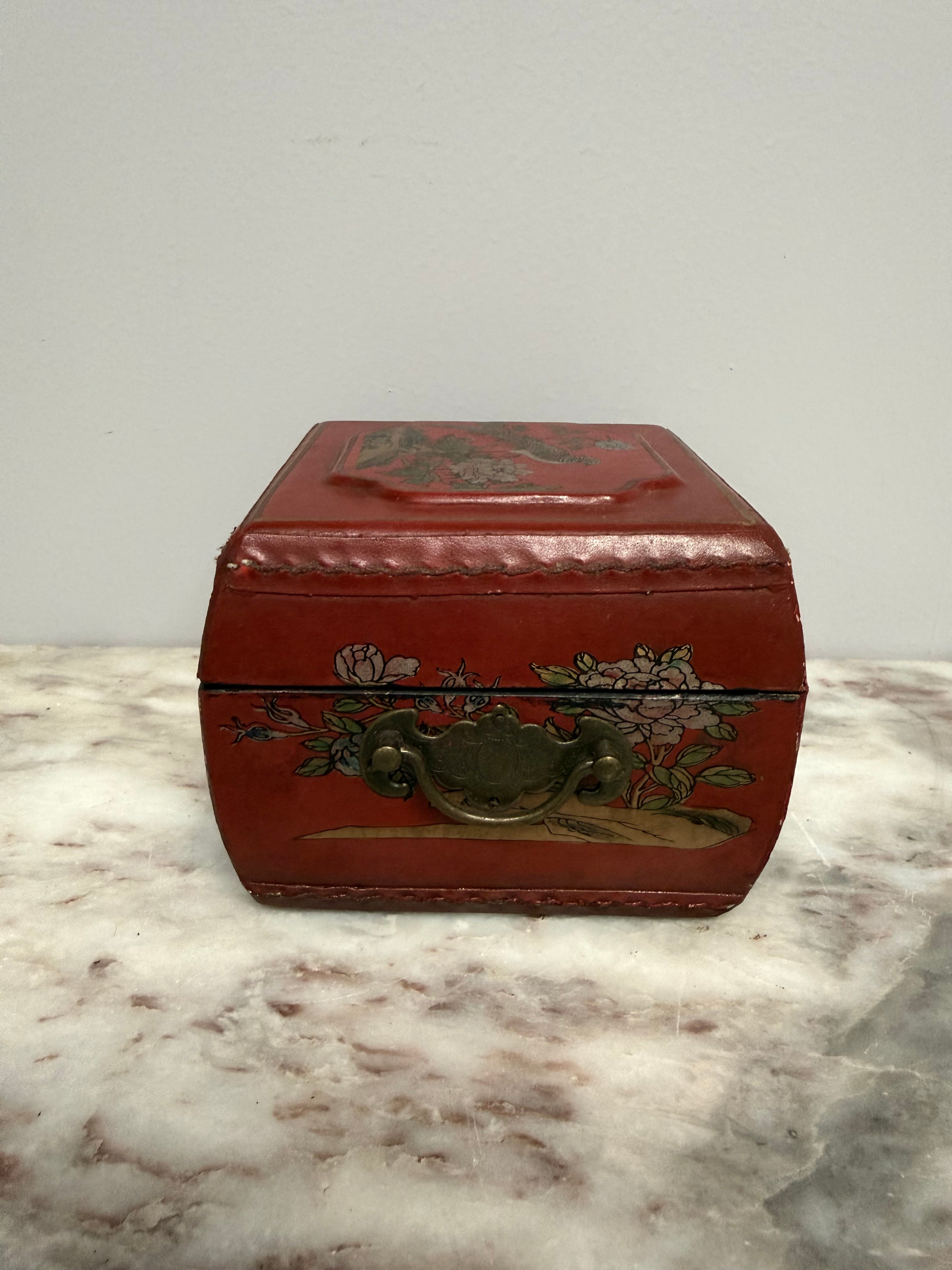 Vintage Chinese Red Lacquer Painters Trinket Box | Antique & Vintage | Moonee Ponds Antiques | Australia Wide Delivery