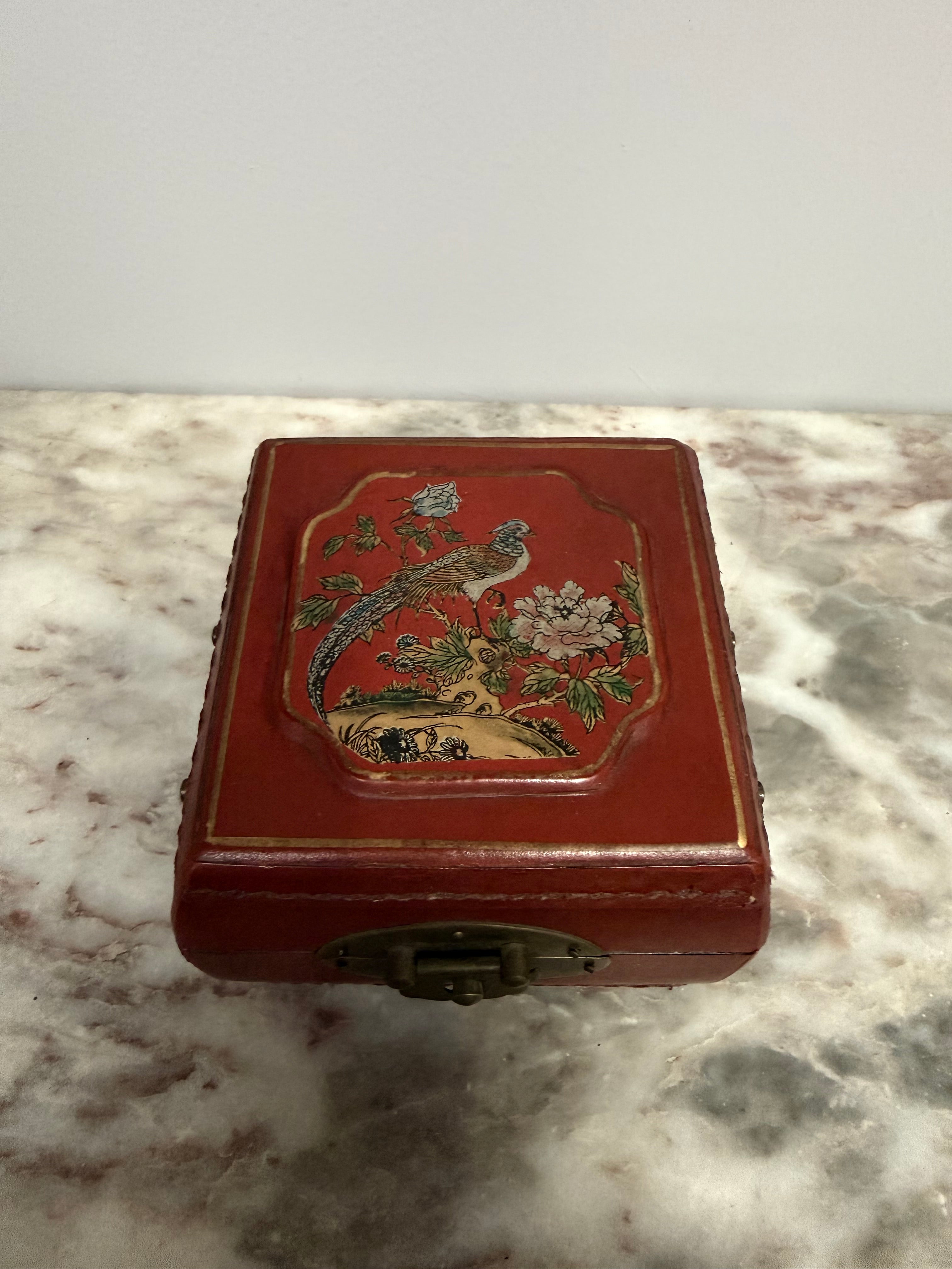 Vintage Chinese Red Lacquer Painters Trinket Box | Antique & Vintage | Moonee Ponds Antiques | Australia Wide Delivery