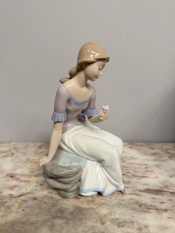 Vintage Natio (Lladro) Figurine "Spring" Moonee Ponds Antiques