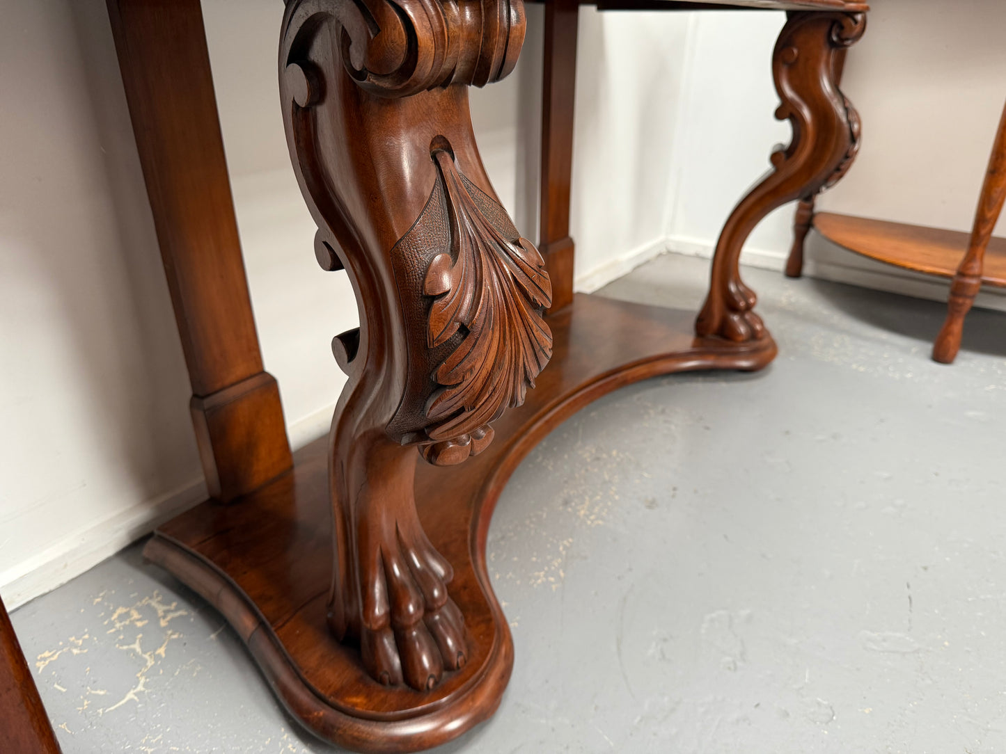 Victorian Mahogany Side Table With Carved Front Legs