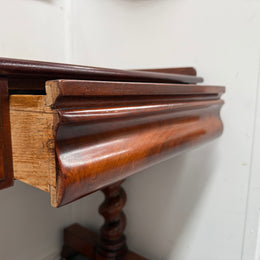 Elegant Victorian Side Table With 2 Drawers