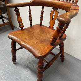 Stunning Early 19th Century Elm Looped Back Windsor Chair