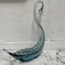 Lovely Vintage Murano style blue glass Swan. It is in good original condition. Please see photos as they form part of the description