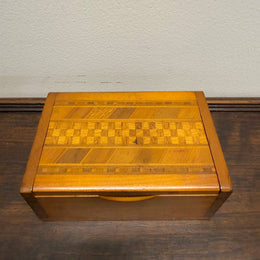 Vintage New Zeeland Wooden Inlaid Timber Box