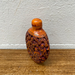 Vintage Chinese Cinnabar Finely Detailed Snuff Bottle