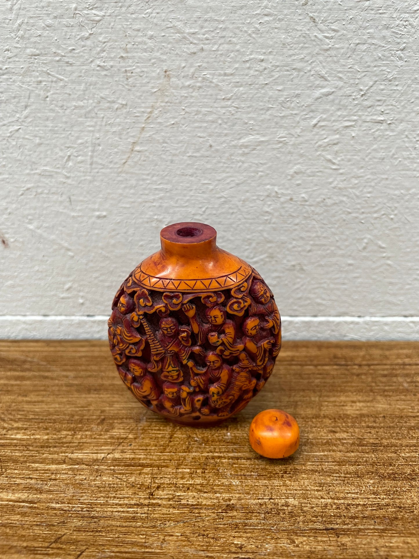 Vintage Chinese Cinnabar Finely Detailed Snuff Bottle