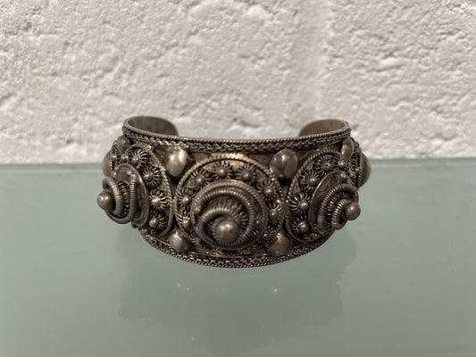 Vintage Chinese Silver Bracelet / Cuff